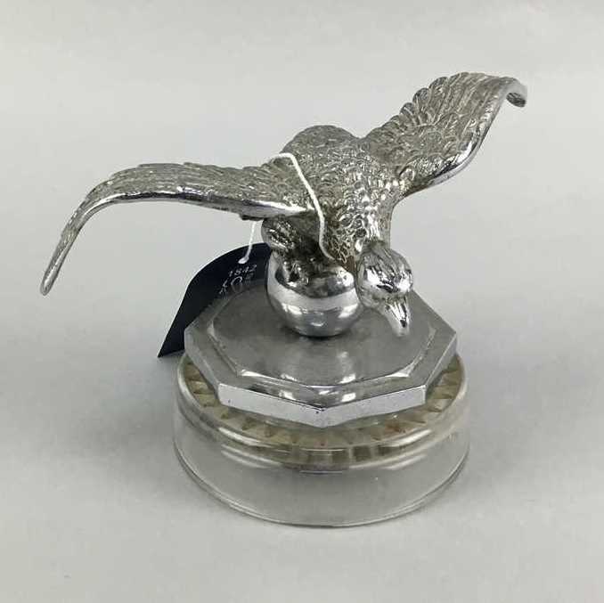 Lot 27 - AN EARLY 20TH CENTURY EAGLE CAR MASCOT