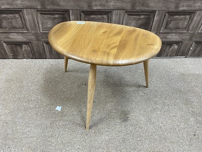 Lot 339 - AN ERCOL PEBBLE TABLE