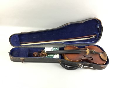 Lot 305 - A 19TH CENTURY VIOLIN WITH BOW