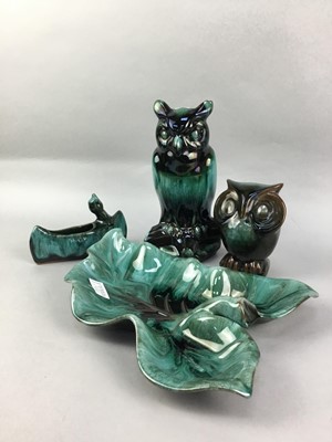 Lot 321 - A LOT OF TWO BLUE MOUNTAIN POTTERY OWLS ALONG WITH SEVEN OTHER PIECES