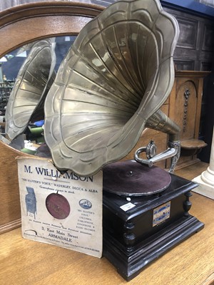 Lot 395 - A 'JANSONS PATENT GRAMOPHONE CO' POWER AND BEAUTY DUPLOPHONE