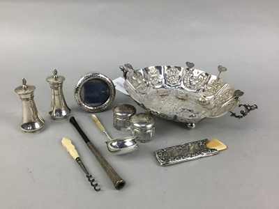 Lot 168 - A LOT OF SILVER AND PLATED ITEMS