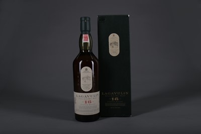 Lot 1331 - LAGAVULIN AGED 16 YEARS WHITE HORSE DISTILLERS
