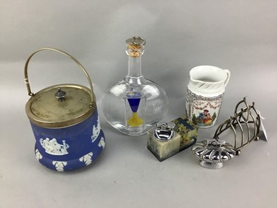 Lot 385 - A GLASS DECANTER, TOAST RACK, BISCUIT BARREL AND OTHER ITEMS