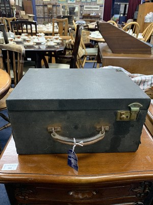 Lot 434 - A VINTAGE RECORD PLAYER