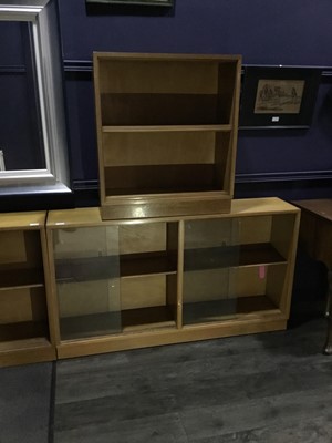 Lot 365 - A PAIR OF MODERN BOOKCASES AND A SMALLER BOOKCASE