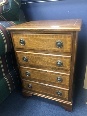 Lot 366 - A SMALL MAHOGANY CHEST OF FOUR DRAWERS