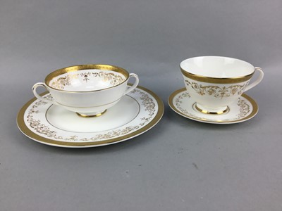 Lot 483 - A ROYAL DOULTON BELMONT PATTERN DINNER SERVICE