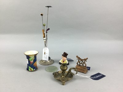 Lot 510 - A SMALL GROUP OF COLLECTABLES