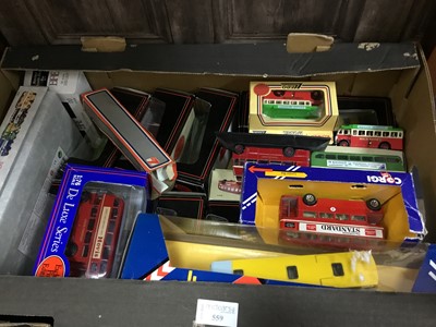 Lot 559 - A LOT OF DIE-CAST BUSES