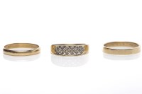 Lot 292 - THREE NINE CARAT GOLD BANDS 8g gross