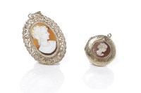 Lot 351 - NINE CARAT GOLD CAMEO PENDANT IN THE VICTORIAN...