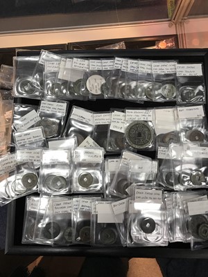 Lot 11 - A COLLECTION OF ANCIENT CHINESE COINS