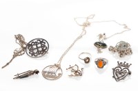 Lot 390 - COLLECTION OF SILVER BROOCHES AND JEWELLERY...