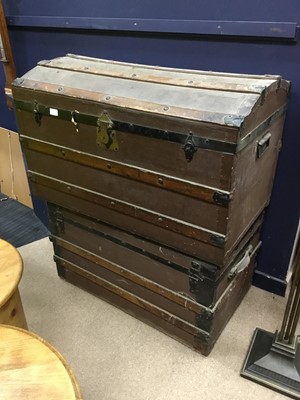 Lot 412A - A LOT OF TWO VINTAGE TRAVEL TRUNKS