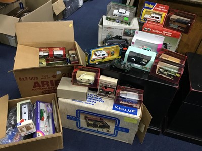 Lot 111 - A COLLECTION OF BOXED AND OTHER MODEL VEHICLES