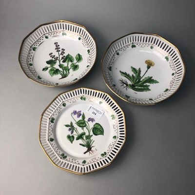 Lot 114 - A COLLECTION OF CERAMICS INCLUDING ROYAL COPENHAGEN AND ROYAL WORCESTER