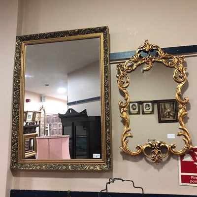 Lot 282 - A GILT FRAMED WALL MIRROR AND ANOTHER