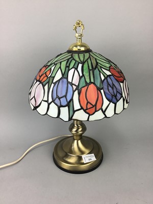 Lot 291 - A TIFFANY STYLE TABLE LAMP