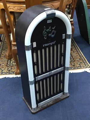 Lot 195 - A MODERN INTEMPO JUKE BOX