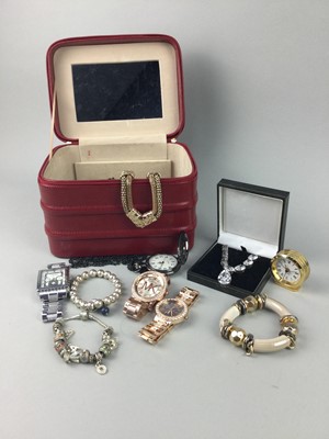 Lot 37 - A LOT OF COSTUME JEWELLERY AND WATCHES