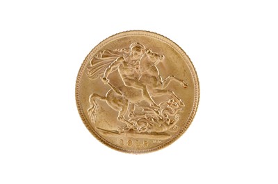 Lot 117 - A GEORGE V (1910 - 1936) GOLD SOVEREIGN DATED 1915