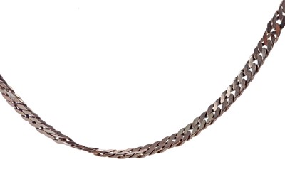 Lot 493 - A CURB LINK CHAIN