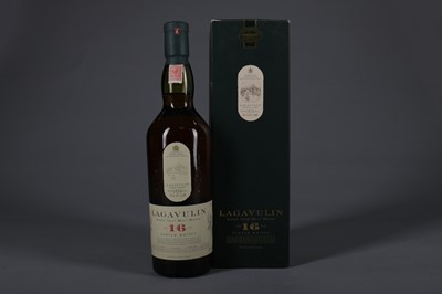 Lot 1450 - LAGAVULIN AGED 16 YEARS WHITE HORSE DISTILLERS