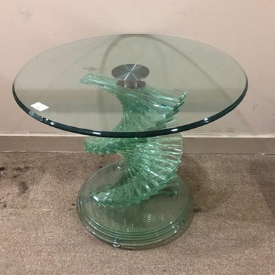 Lot 331 - A GLASS TOPPED OCCASIONAL TABLE