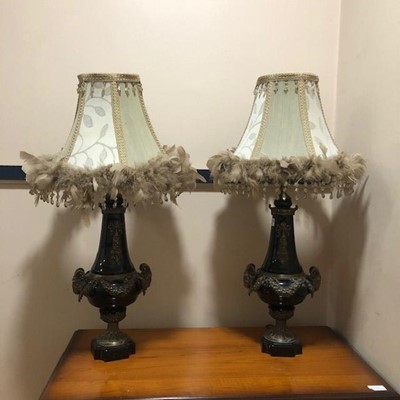 Lot 545 - A PAIR OF CERAMIC AND GILT METAL TABLE LAMPS WITH SHADES