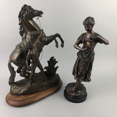 Lot 350 - A BRONZED FIGURE GROUP OF A MAN ON HORSEBACK AND OTHER VARIOUS FIGURES