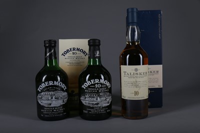 Lot 1474 - TWO BOTTLES OF TOBERMORY AGED 10 YEARS AND ONE TALISKER AGED 10 YEARS