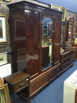 Lot 408 - AN EARLY 20TH CENTURY MAHOGANY WARDROBE AND A DRESSING CHEST