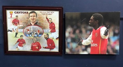 Lot 465 - A CANVAS SIGNED BY EMMANUEL ADEBAYOR AND CANTONA PRINT