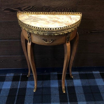 Lot 574 - A FRENCH STYLE SEMI-CIRCULAR SIDE TABLE