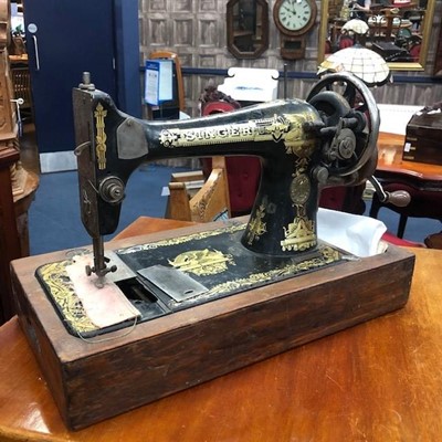 Lot 130A - A SINGER SEWING MACHINE