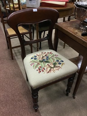 Lot 598 - A PAIR OF VICTORIAN MAHOGANY BAR BACK SINGLE CHAIRS