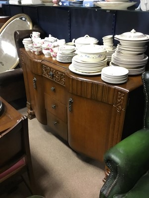 Lot 677 - AN OAK DINING SUITE