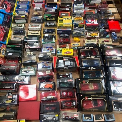 Lot 80A - A COLLECTION OF BOXED MODEL VEHICLES