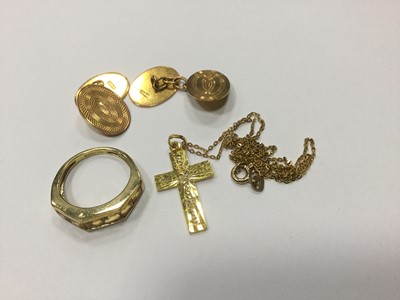 Lot 695 - A LOT OF GOLD AND OTHER JEWELLERY