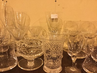 Lot 828 - A LOT OF VARIOUS CRYSTAL AND GLASS DRINKING GLASSES