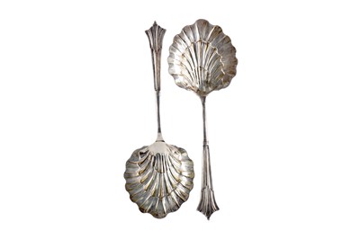 Lot 530 - A CASED PAIR OF SERVING SPOONS