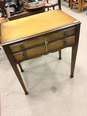 Lot 879 - A MAHOGANY CANTEEN CHEST