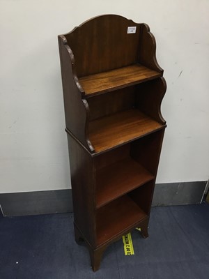 Lot 478 - AN EDWARDIAN MAHOGANY OPEN BOOKCASE