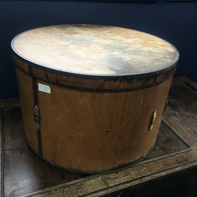 Lot 444 - A LARGE STAINED WOOD CIRCULAR HAT BOX