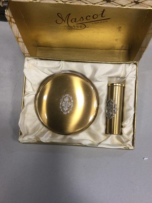 Lot 1726 - A LOT OF MAJESTIC COMPACTS INCLUDING A MAJESTIC MUSICAL SUITCASE COMPACT