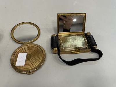 Lot 1739 - A KIGU ‘FLYING SAUCER’ COMPACT AND OTHER COMPACTS