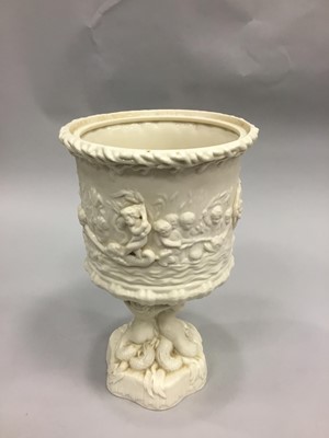 Lot 1098 - A BELLEEK 'PRINCE OF WALES' ICE PAIL AND COVER