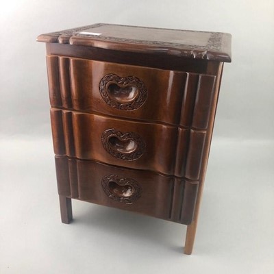 Lot 229 - A CHEST OF THREE DRAWERS