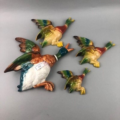 Lot 276 - A BESWICK FIGURE OF A DUCK ALONG WITH THREE OTHER DUCK FIGURES